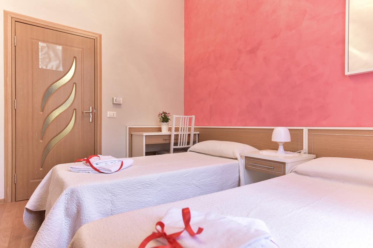 Claudia Suites Rzym Zewnętrze zdjęcie